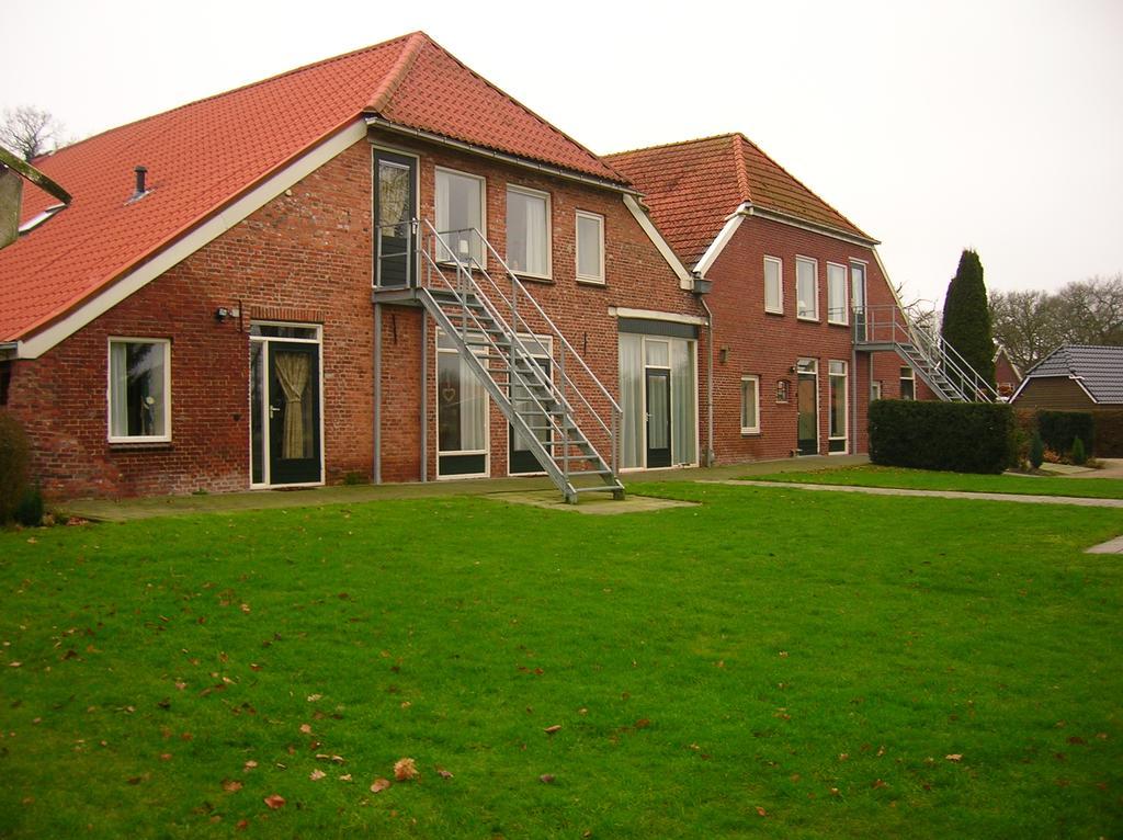 Hotel De Waalehof Jipsinghuizen Eksteriør billede