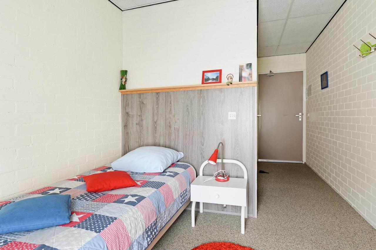 Hotel De Waalehof Jipsinghuizen Eksteriør billede